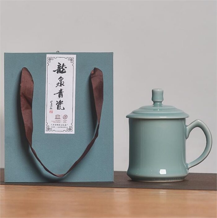 Longquan celadon beker-Longquan celadon beker