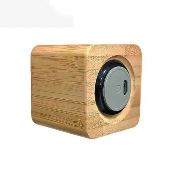 Eco-friendly bamboo bluetooth speaker - Image 2